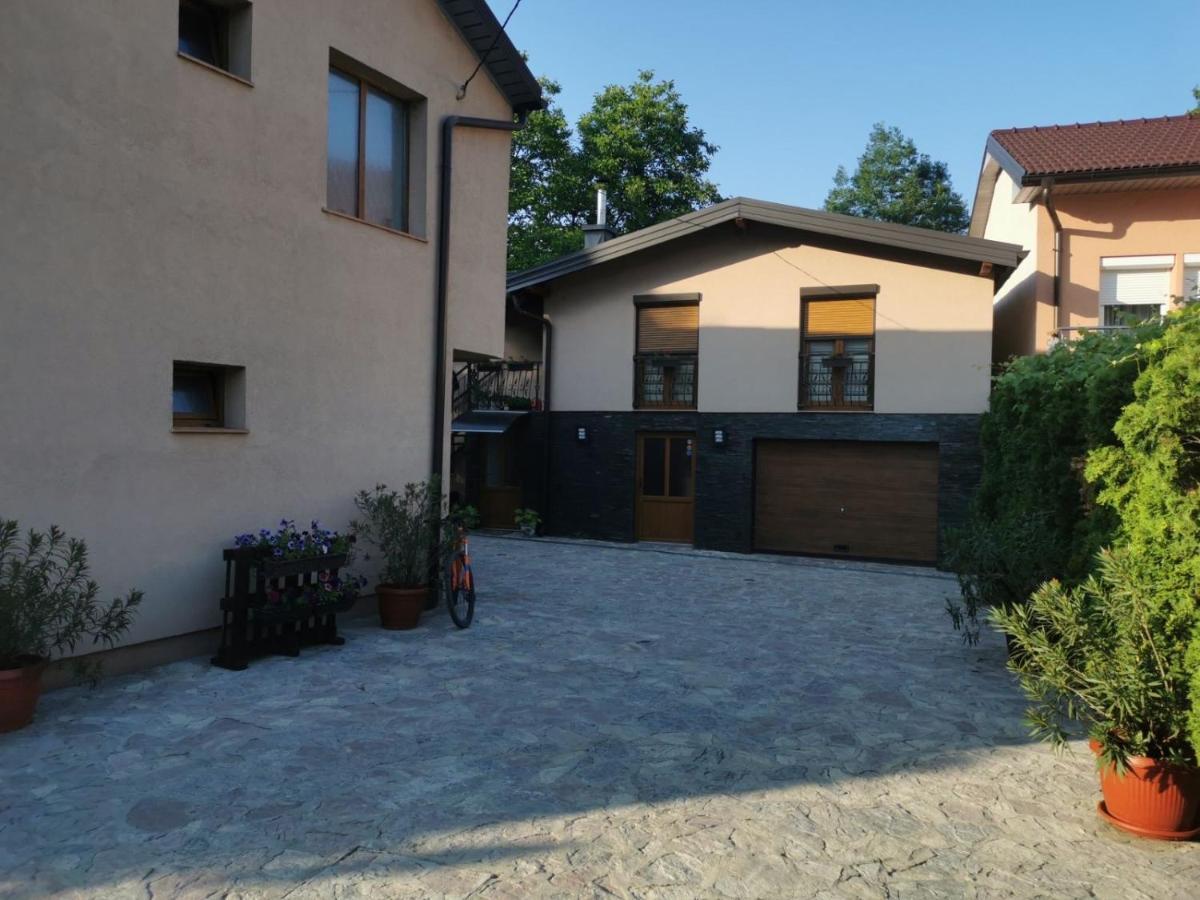 House Leyla Hotel Bihac Exterior photo