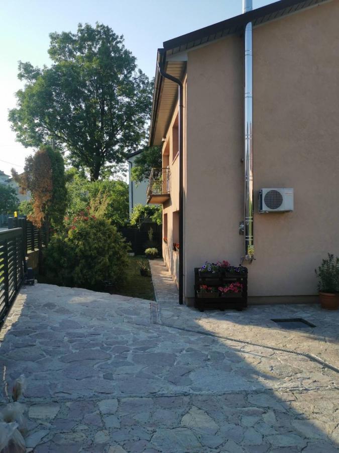 House Leyla Hotel Bihac Exterior photo